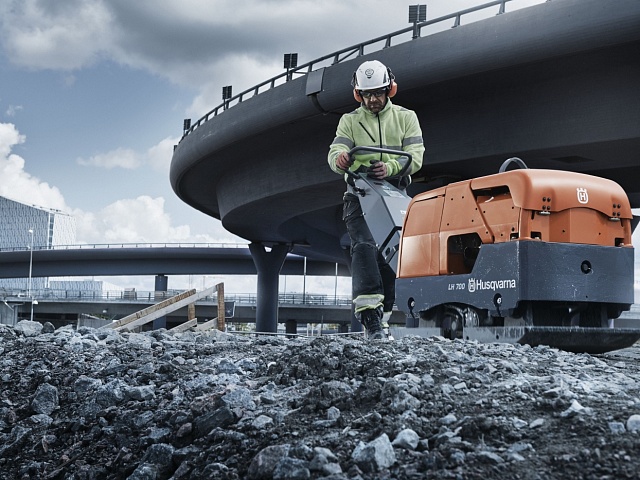Husqvarna LH700 тяжёлая виброплита